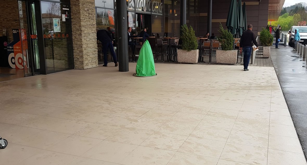 Polaganje keramike v trgovskih centrih